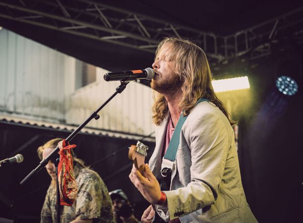 Arvid singer exit stage left